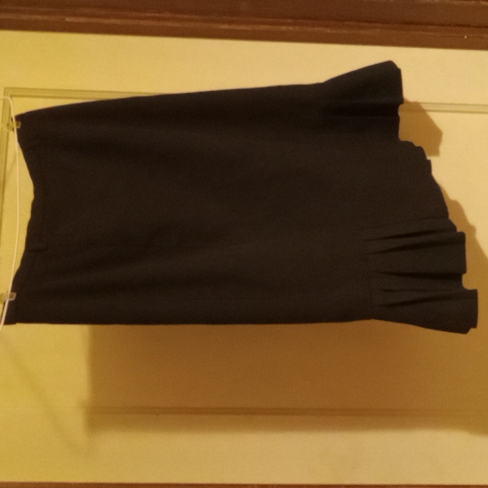 Skirt - Picture 2 of 7
